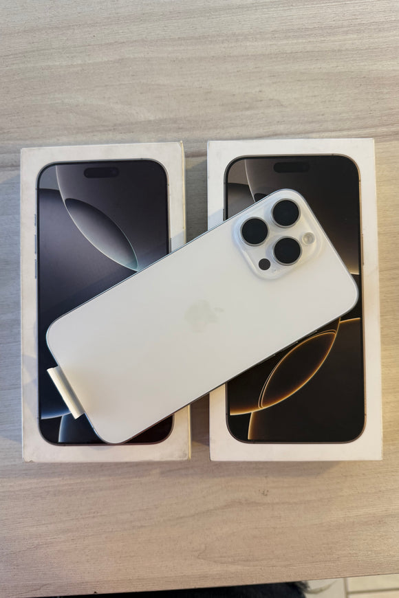 IPHONE 16 PRO MAX SEMI NUEVO